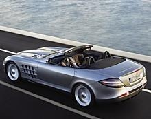 Wie die Coupéversion vereint auch der neue Mercedes-Benz SLR McLaren Roadster den Mythos der erfolgreichen SLR-Rennsportmodelle aus den Fünfzigerjahren.